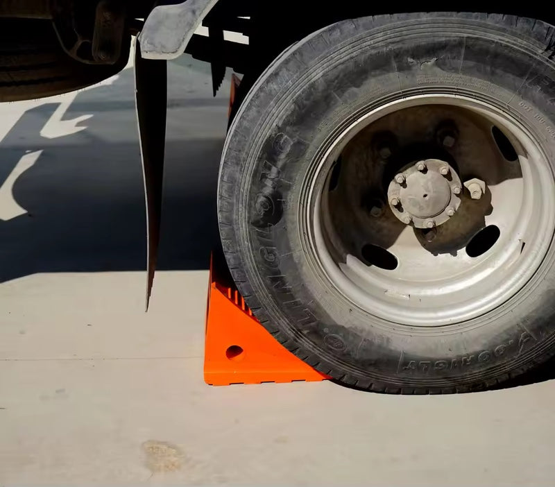 Heavy-Duty Rubber Wheel Chocks (Pair)